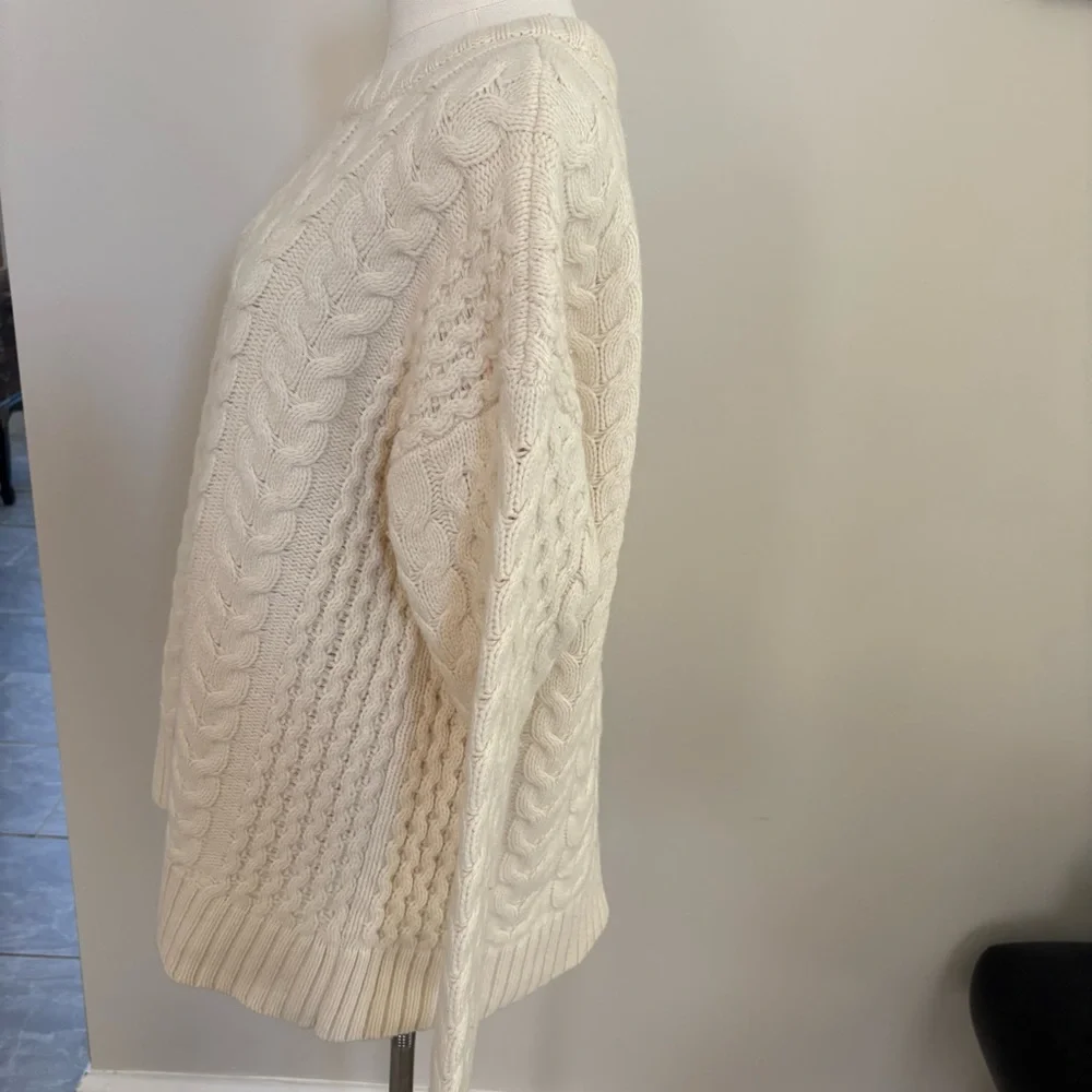 J. Jill Ivory Cream Cable Knit Lambswool Blend Fisherman Sweater Sz L Classic - Picture 6 of 10